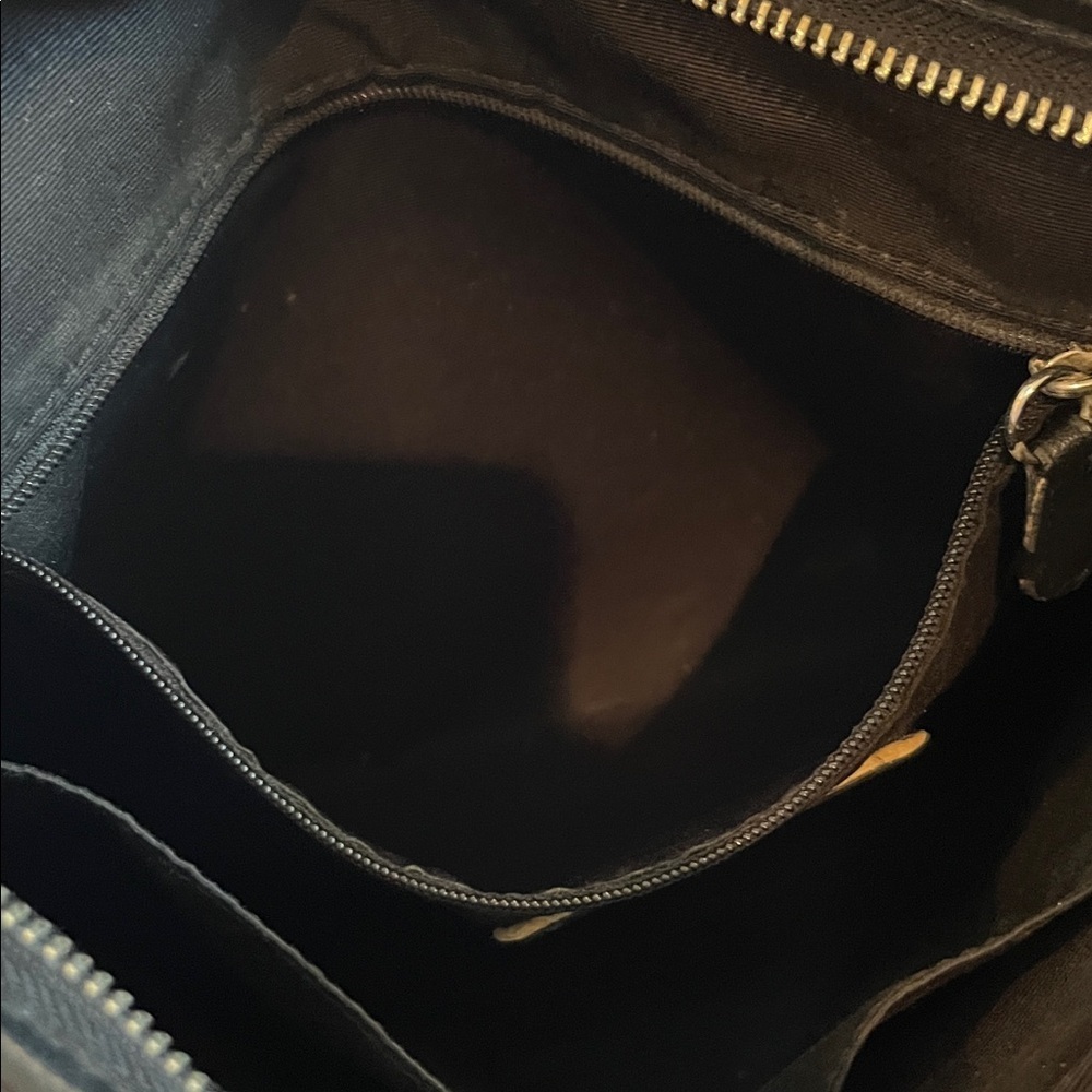 Coach signature logo black crossbody bag in black - Picture 7 of 8